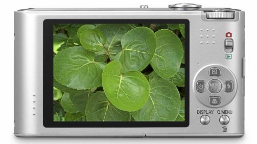 SKJERM: LCD-skjermen er p� 2,7 tommer.Foto: Produsent