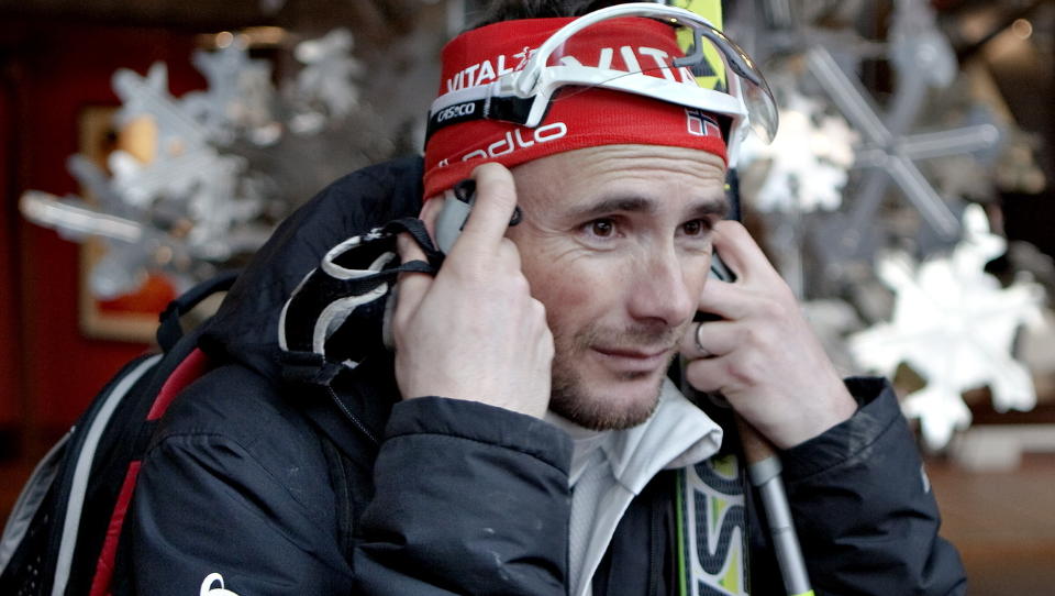 TILBAKE ETTER ULYKKEN: Raphael Poir�e er i dag tilbake p� samling som trener for juniorjentene i skiskyting. Her er franskmannen fotografert i Holmenkollen i mars. Foto: Lars Eivind Bones, Dagbladet