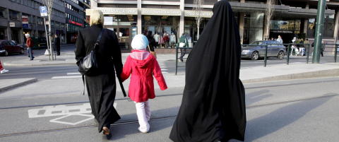 Vil ha nasjonale regler for nikab og burka i skolen
