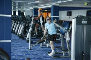 TRIM: Alle cruiseskip har egne treningsrom der overfl�dige kilo kan forsvinne.