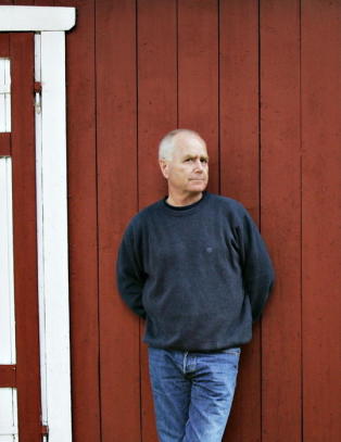 Alle overv�ker alle, i frykt for � bli overv�ket selv