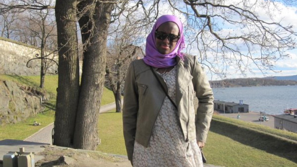 APRILPOETEN: Muna Jibril, her p� Akershus festning i Oslo, er m�nedens poet for