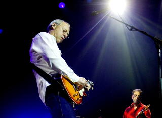 V�RT HER F�R: Mark Knopfler kommer til Norwegian Wood. Foto: BJ�RN LANGSEM