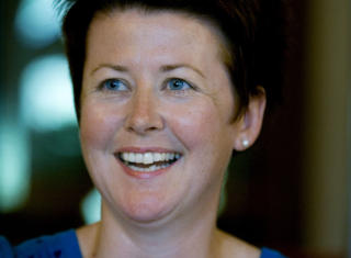 FORN�YD: Teatersjef Hanne T�mta er forn�yd med h�stens satsing. Foto: Bj�rn Langsem