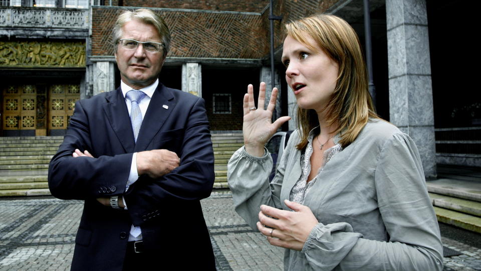 - POLITI!: Oslo-ordf�rer Fabian Stang (H) og stortingsrepresentant Linda C. Hofstad Helleland ber politiet gripe inn overfor Tjen Folket og SOS Rasisme.

Foto:Steinar Buholm / Dagbladet.