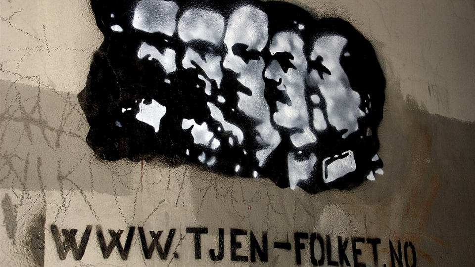 SVARER P� KRITIKK: Tjen Folket.Foto: privat