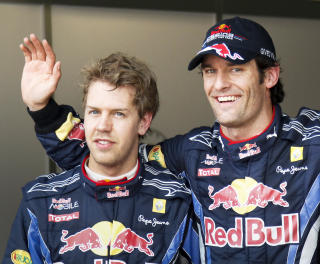 NY POLE: Enten Mark Webber (t.h.) eller Sebastian Vettel har startet samtlige VM-runder i beste startposisjon. L�rdag gjentok historien seg i Monaco da f�rstnevnte vant kvalifiseringen. Sistnevnte ble nummer tre.Foto: SCANPIX/REUTERS/Robert Pratta