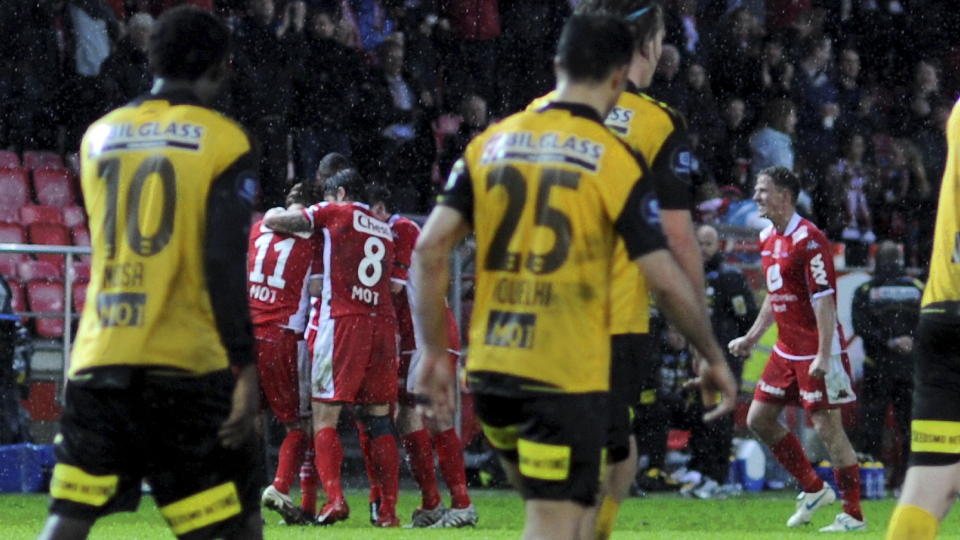 BERGET POENG: Petter Vaagan Moen fikk sving p� frisparkfoten p� overtid, og berget ett poeng for Brann mot Lillestr�m.Foto: Digitalsport