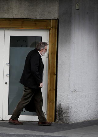 NESTLEDER: Hovedkasserer og daglig leder i SOS Rasisme er selv oppf�rt som nestleder i Tjen Folket. Larsen har tidligere avvist � kommentere alle sp�rsm�l om Tjen Folket overfor Dagbladet. Foto: Jacques Hvistendahl/Dagbladet