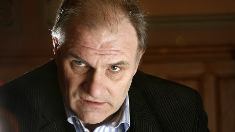 - HUMBUG:  Politiker og lege Olav Gunnar Ballo mistet selv sin datter da hun begikk selvmord etter en scientologitest. Han reagerer sterkt p� Idol-dommerens sektfl�rt.
Foto: Hans A. Vedlog / Dagbladet