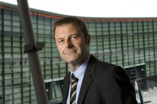 BEKREFTER: Atle Lessum - informasjonssjef i Telenor. Foto: SCANPIX