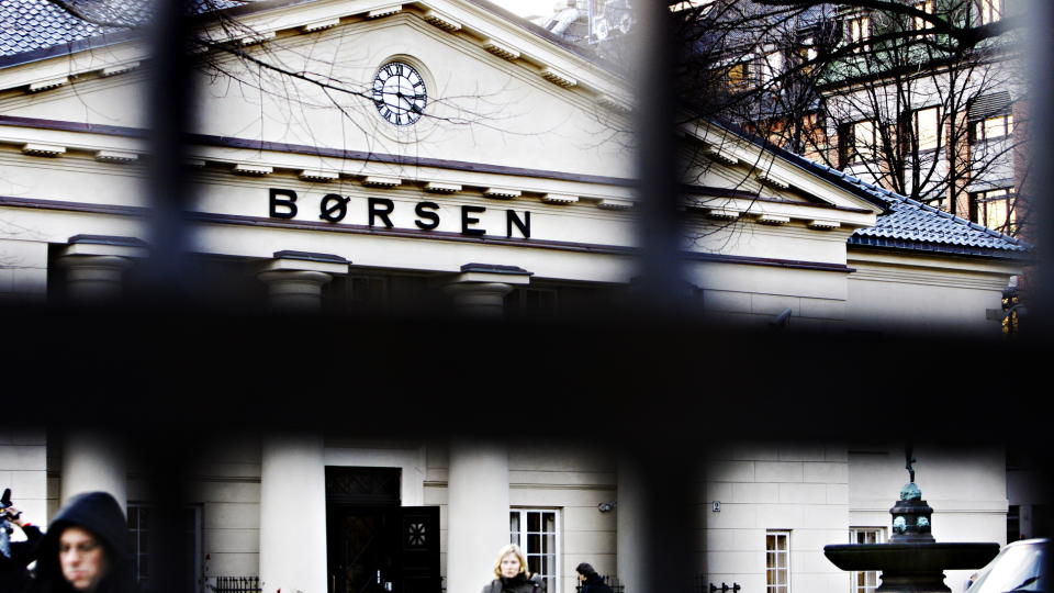 I FRITT FALL:  Oslo B�rs falt kraftig i morgentimene i dag. Foto: Foto: Frank Karlsen / Dagbladet