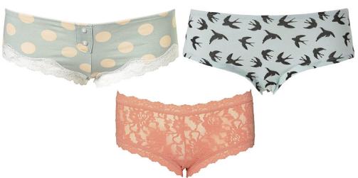 FRA VENSTRE: Topshop Polkadot Placked Ladypant (kr 38), Hanky Panky Boy Shorts (kr 299), Gina Tricot Katie Hipster Bird (kr 39). Foto: Nelly.com, Underverker.no, produsenten