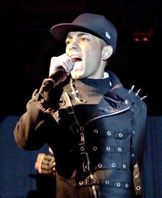 HOLMLIA-GUTT: Omer Bhatti (25).