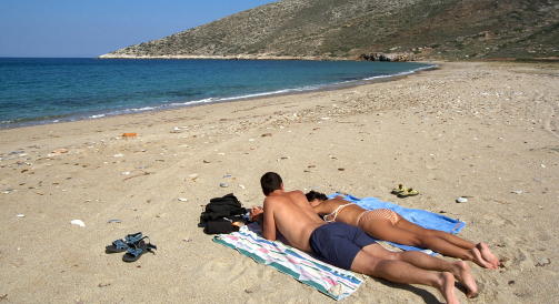 IOS:  Det finnes ogs� muligheter til � finne sin egen strand p� Ios. Foto: Geir B�lstad