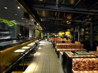 THOMPSON LES:  Restauranten i designhotellet.