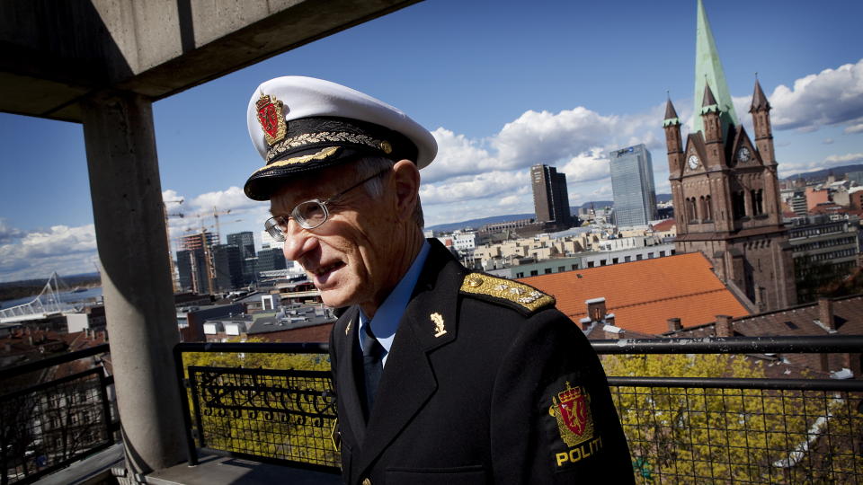 SNUDDE: Etter det Dagbladet forst�r var det bestemt at Sentrum politistasjon, som eneste d�gn�pne politistasjon i Oslo, skulle nattestenges. I g�r snudde politimester Anstein Gjengedal og lovet at stasjonen vil v�re �pen for publikum hele d�gnet gjennom. Foto: Jon Terje Hellgren Hansen / Dagbladet