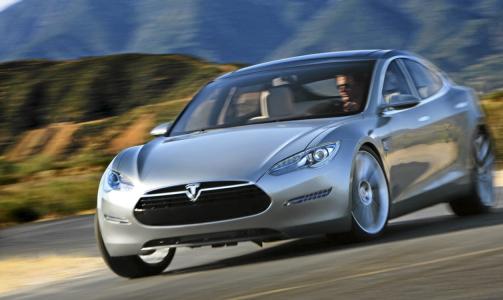 RASK: Elbilen har en toppfart p� 190 km/t. Foto: Tesla Motors