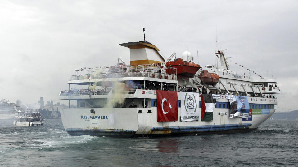600 AKTIVISTER: Det tyrkiske passasjerskipet Mavi Marmara, her i Sarayburnu havn i Istanbul 22 mai, med kurs for ISrael. Foto: Emrah Dalkaya/Reuters