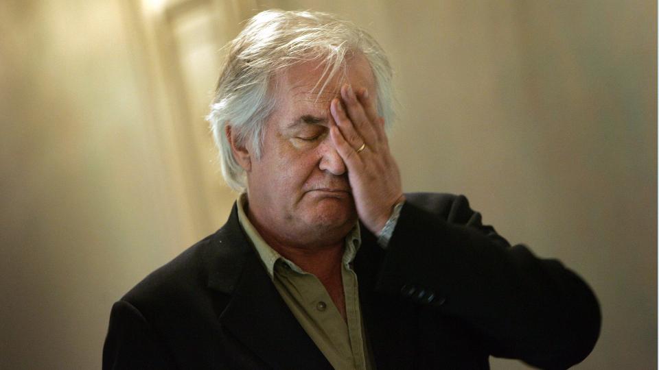 I FENGSEL: Krimforfatteren Henning Mankell reiste med et av skipene som skulle ta seg til Gazastripen med hjelpeforsyninger, men som ble bordet av den israelske h�ren. Til sammen ni svensker var mandag kveld i israelsk varetekt. Foto: REUTERS/SCANPIX