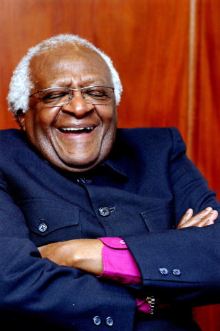 EN FORKJEMPER FOR BOIKOTT: S�r-Afrikas tidligere erkebiskop Desmond Tutu var sentral i motstanden mot apartheidregimet. 
Foto Kristin Svorte/Dagbladet