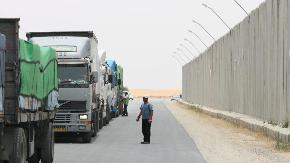KREVER ENDRING: USA mener den fortsatte blokaden av Gaza ikke er holdbar og m� endres. Her fra grenseovergangen Kerem Shalom s�r i Israel. Foto:  EPA/OLIVER WEIKEN/SCANPIX