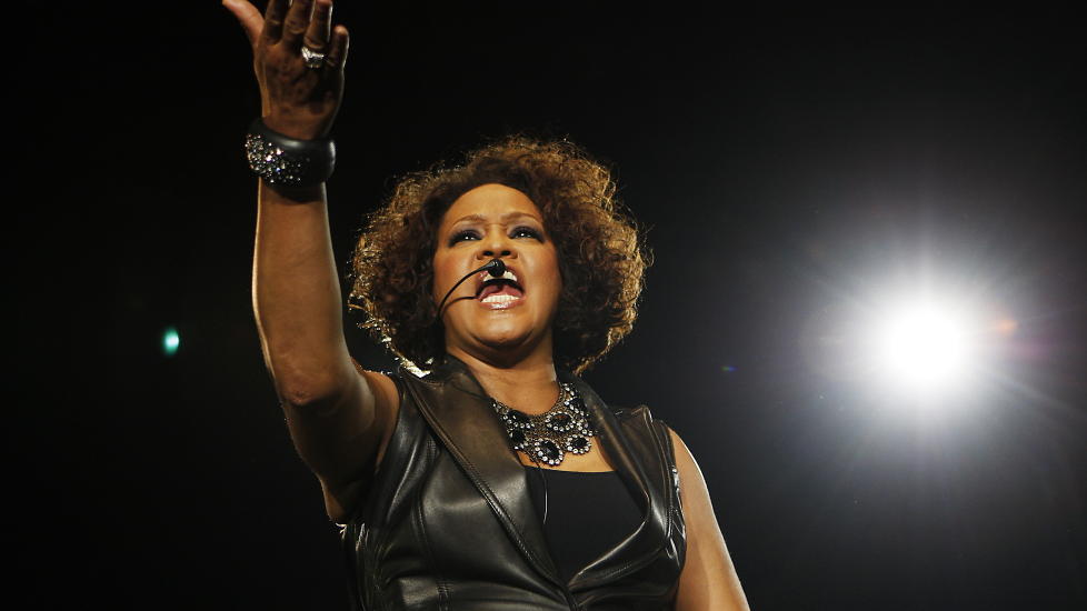 SLITT MED RUSPROBLEMER: Whitney Houston m�tte kansellere en rekke konserter etter � ha blitt buet av scenen under sitt comeback i 2009 og 2010. Her er verdensstjernen p� scenen i Stavanger i 2010. Foto: Erling H�geland/Dagbladet