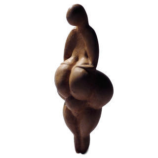 STORT: Venus fra Lespuque er 25 000 �r gammel. Figuren ble funnet ved Pyreneene. Fra WIKIMEDIA
