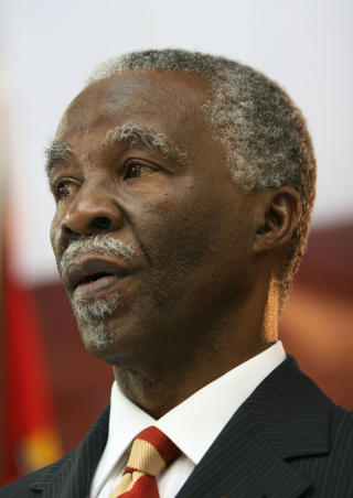 AIDS-FLAUSE: Thabo Mbeki. Foto: AP/Scanpix