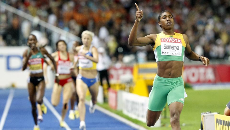 HAR VENTET: Nesten et �r etter VM-gullet p� 800 meter venter Caster Semenya fortsatt p� resultatene av kj�nnstestene. I dag f�r hun svaret.Foto: SCANPIX/AP/Anja Niedringhaus