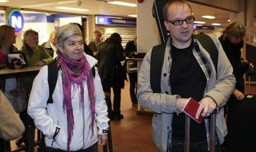 IKKE OVERRASKET OVER DOMMEN: Misjon�r Rune Edvardsen har v�rt p� utallige reiser til Kongo, og f�lger saken mot Moland og French tett. Her er han avbildet med Tjostolv Molands mor, Mathilde Moland, under en reise til landet i fjor. 

Foto: Tor Erik Schr�der / Scanpix