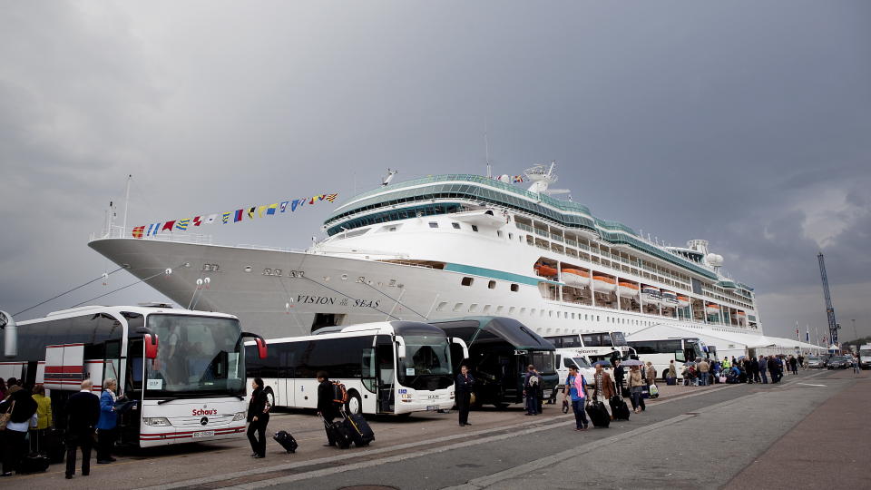 NYTT DIAR�CRUISE: Royal Caribbean Cruise Lines, som eier Vision of the Seas, kan ikke utelukke nye virusepidemier om bord under framtidige turer. 
Foto: Jon Terje Hellgren Hansen / Dagbladet