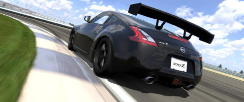 - Piratene har skylden for forsinket �Gran Turismo 5�