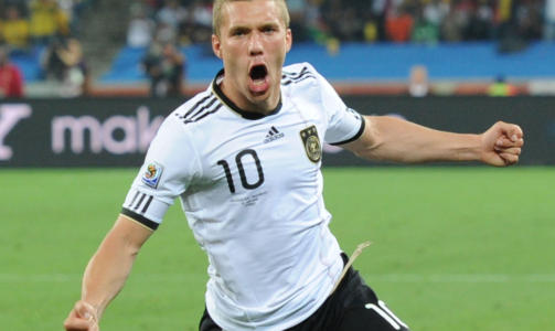 UTROLIG STATISTIKK: Lukas Podolski har 39 scoringer for Tyskland - like mange som han har scoret i Bundesliga gjennom karrieren. Foto: AFP PHOTO / CARL DE SOUZA