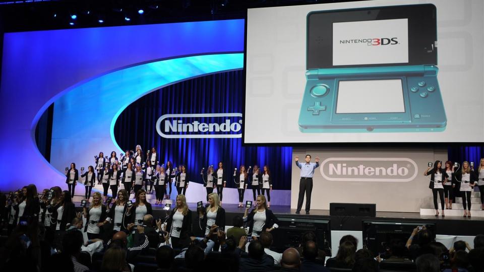 Nintendo demonstrerte sin nyvinning, Nintendo 3DS, under en pressekonferanse tirsdag kveld. (Foto: Snorre Bryne)