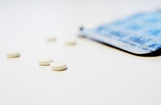 STORT MEDIAFOKUS: Rusproblematikk overdrives ofte i offentligheten. I 2001 skrev for eksempel Aftenposten at �Ecstasy er i ferd med � bli vanligere enn alkohol.� Da hadde tre prosent av ungdom pr�vd stoffet, mens 83 hadde drukket alkohol.
Foto: Linda N�sfeldt