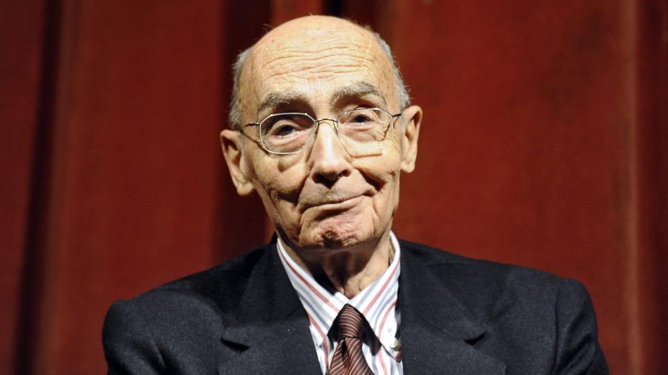 NYLIG AVD�D: Jose Saramago var en forfatter med sans for livets ironi og ufrivillige humor.  EPA/GIUSEPPE GIGLIA  . .