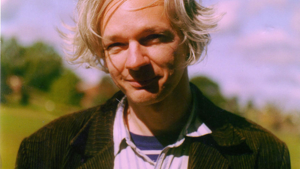 P� FLUKT: Julian Assange t�r ikke reise til USA f�r Obama-administrasjonen demper retorikken. Foto: Martina Haris/Julian Assange/Wikimedia Commons