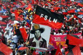 FEIRET 30-�RSDAGEN FOR SANDINISTREVOLUSJONEN: I juli i fjor feiret Daniel Ortega og st�ttespillerene 30-�rsdagen for revolusjonen i 1979. Foto: EPA/MARIO LOPEZ