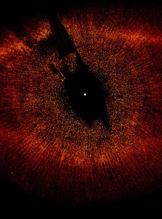 TITTITT: Romteleskopet Hubble tok dette bildet av planeten Fomalhaut b i 2008. Den ligger rundt 25 lys�r unna jorda. Foto: AFP/NASA/ESA/SCANPIX