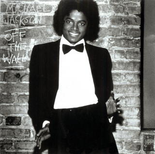 IKONISK: Coveret til �Off the Wall� fra 1979, mens Michael Jackson fremdeles var m�rk i huden. Foto: SCANPIX