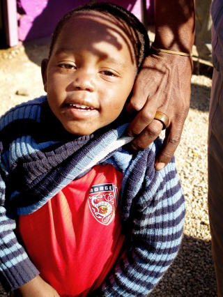SEAN (5): Og de andre barna i Kliptown, Soweto f�r nyte godt av pengene som kommer inn i Dagbladets spontane VM-aksjon. Foto: Morten Pedersen