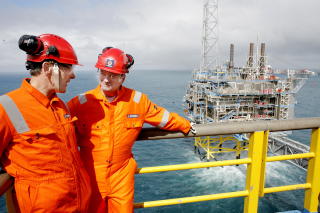 HAR FANGET CO2 I OVER TI �R: CO2 fra Sleipner-feltet fanges og lagres 800 meter under havbunnen i Utsira-formasjonen. Men om lagrene vil lekke i fremtiden vet ingen.
Foto: Jacques Hvistendahl