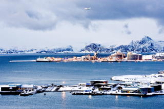 SN�HVIT: Herfra (og fra Sleipner) kommer CO2 opp naturlig sammen med naturgassen, og ikke fra forbrenning, som p� Mongstad. CO2-gassen fanges og pumpes ned igjen til Tub�en-formasjonen 2500 meter under havbunnen.
Foto: Bj�rn Langsem / Dagbladet