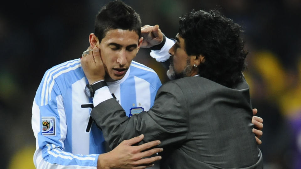 I S�R-AFRIKA: Angel Di Maria er for tiden i S�r-Afrika med sirkus-Maradona. P� l�rdag m�ter de Tyskland til kvartfinale.  Foto: AFP PHOTO / DANIEL GARCIA