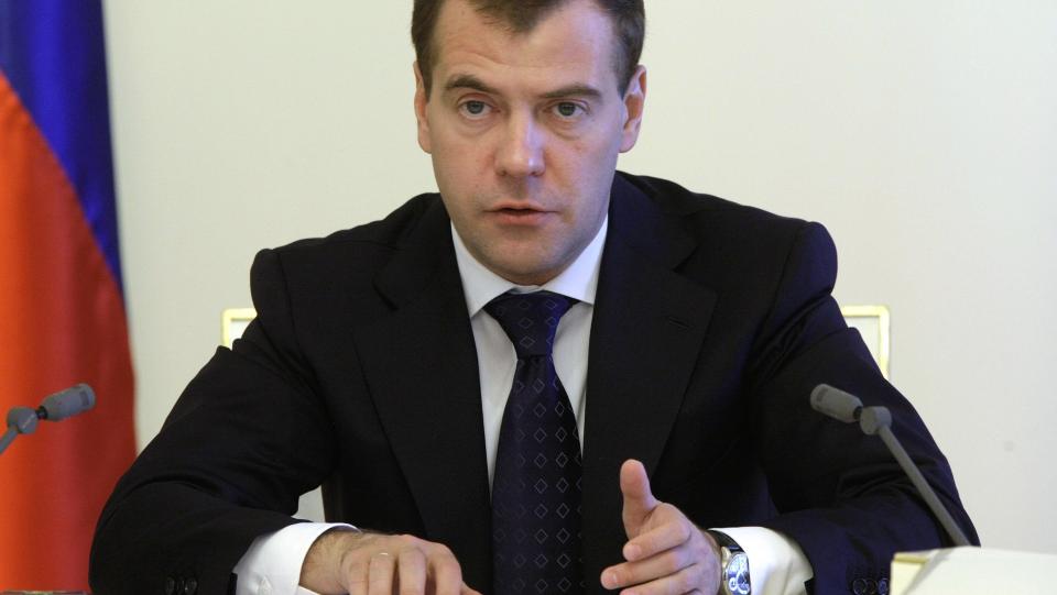 NY LOV: President Dmitry Medvedev f�r motstand fra menneskerettighetsorganisasjoner for � gi mer makt til etterretningstjenesten FSB. Foto: AP photo/RIA Novosti, Vladimir Rodionov, Presidential Press Service