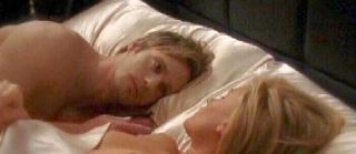 BLODIG SEXAPPEAL: Alexander Skarsg�rd smelter kvinnehjerter i HBO's store tv-serie True Blood. Foto: Stella Pictures.