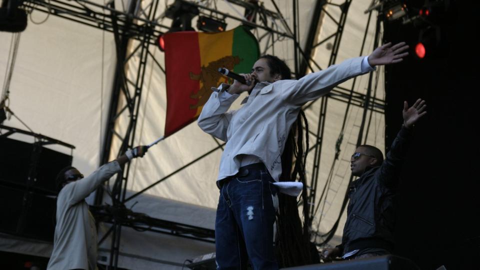 ENERGI: Damian Marley og Nas ga hverandre energi p� scenen. (Foto: Eivind Kristensen)