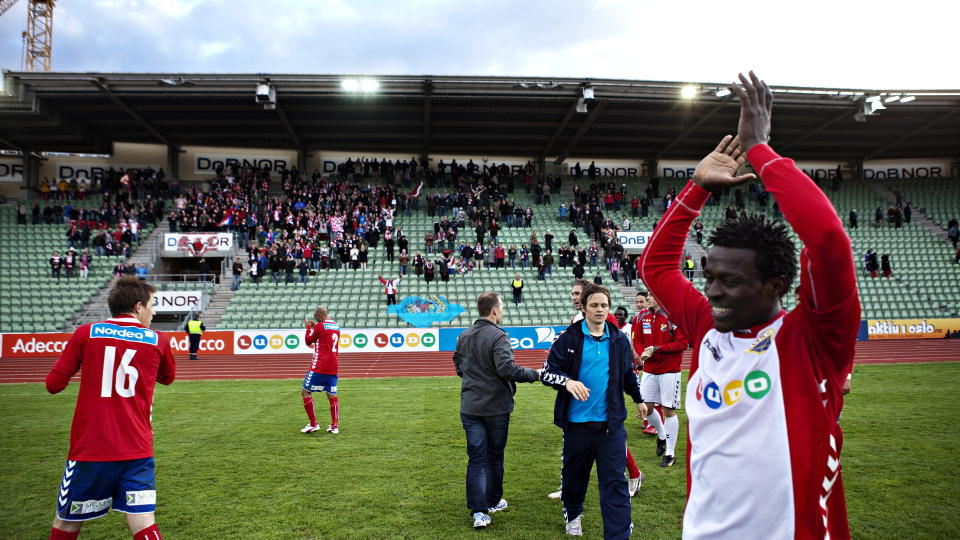 GREIDE IKKE FULLF�RE SESONGEN: Lyn er radert ut av det norske fotballkartet. Her feirer de en av f� triumfer tidligere i �r - 3-1-seieren over Sogndal p� Bislett. Foto:  Nina Hansen / Dagbladet