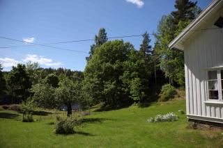 IDYLLISK: G�rden p� Stor�y i Telemark. Foto. TV2